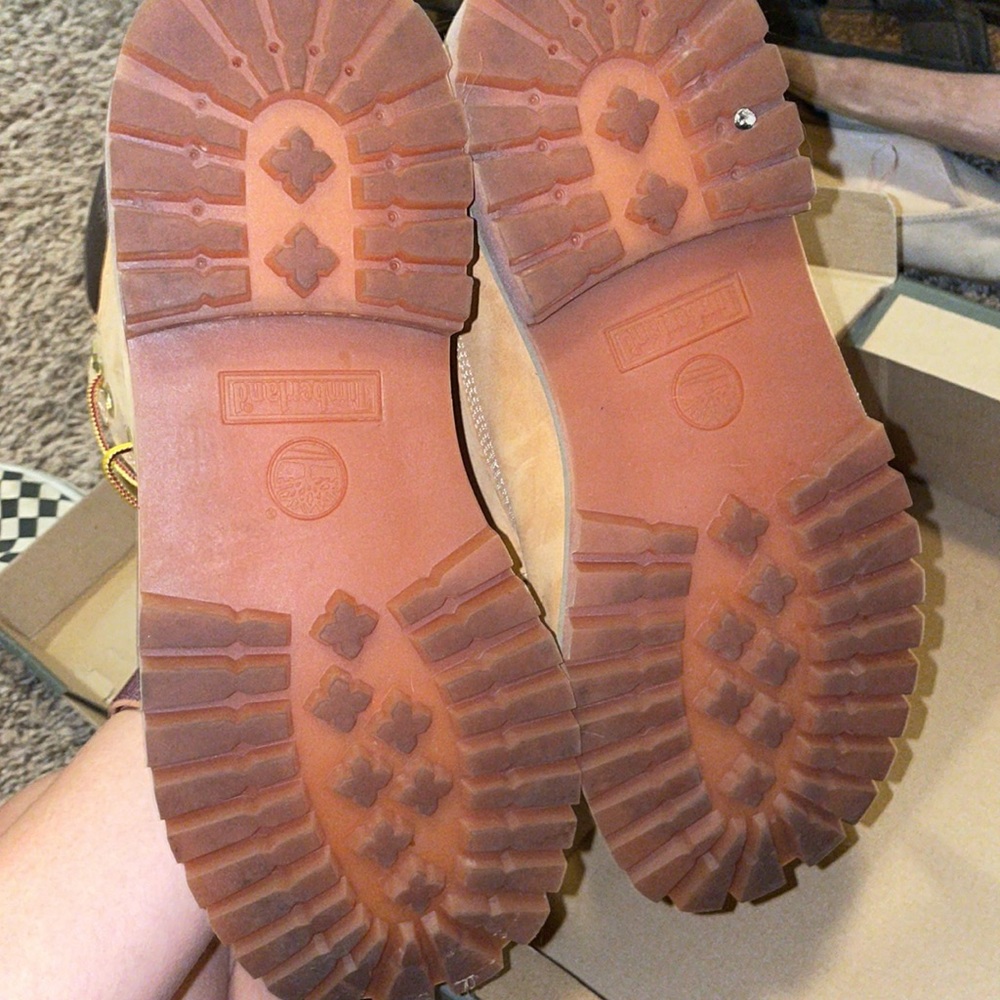 Timberland - Picture 3 of 6